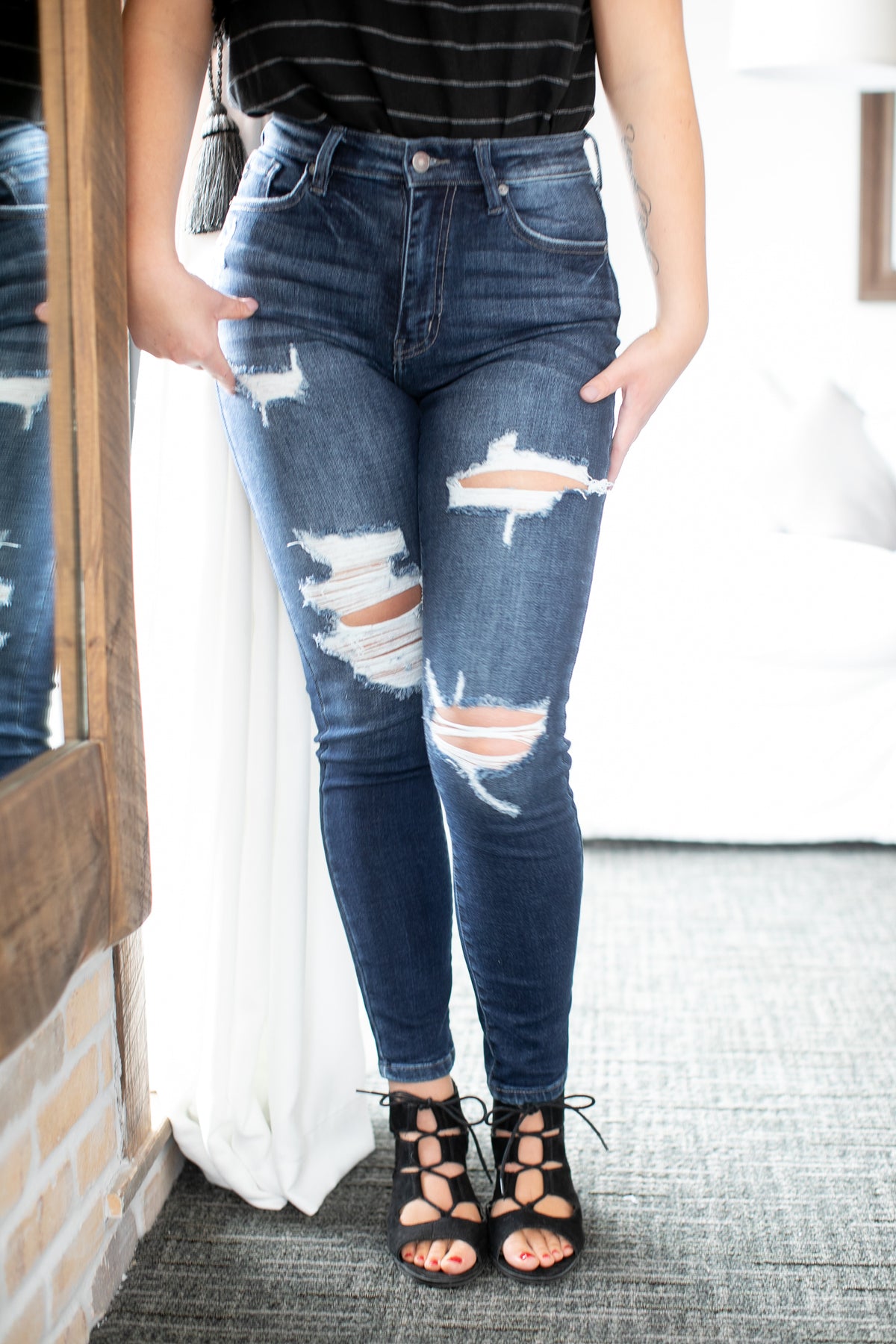 Just Like That High Rise Destructed Skinny - *LOW STOCK*